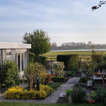 Cottage Geestmerambacht, Een Nieuw Vrijstaande Sfeervol En Landelijk Gelegen Vakantiewoning Koedijk Exteriör bild