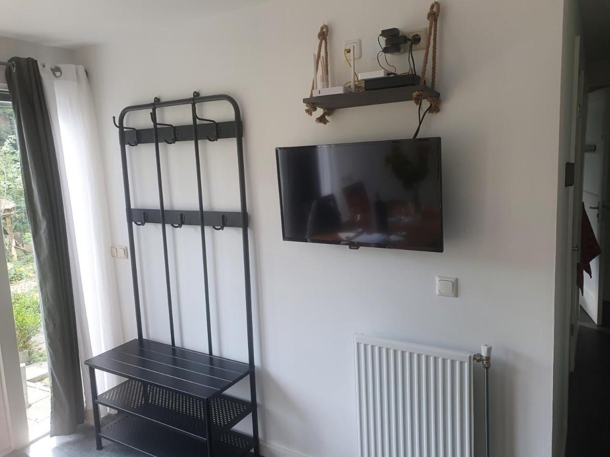 Cottage Geestmerambacht, Een Nieuw Vrijstaande Sfeervol En Landelijk Gelegen Vakantiewoning Koedijk Exteriör bild